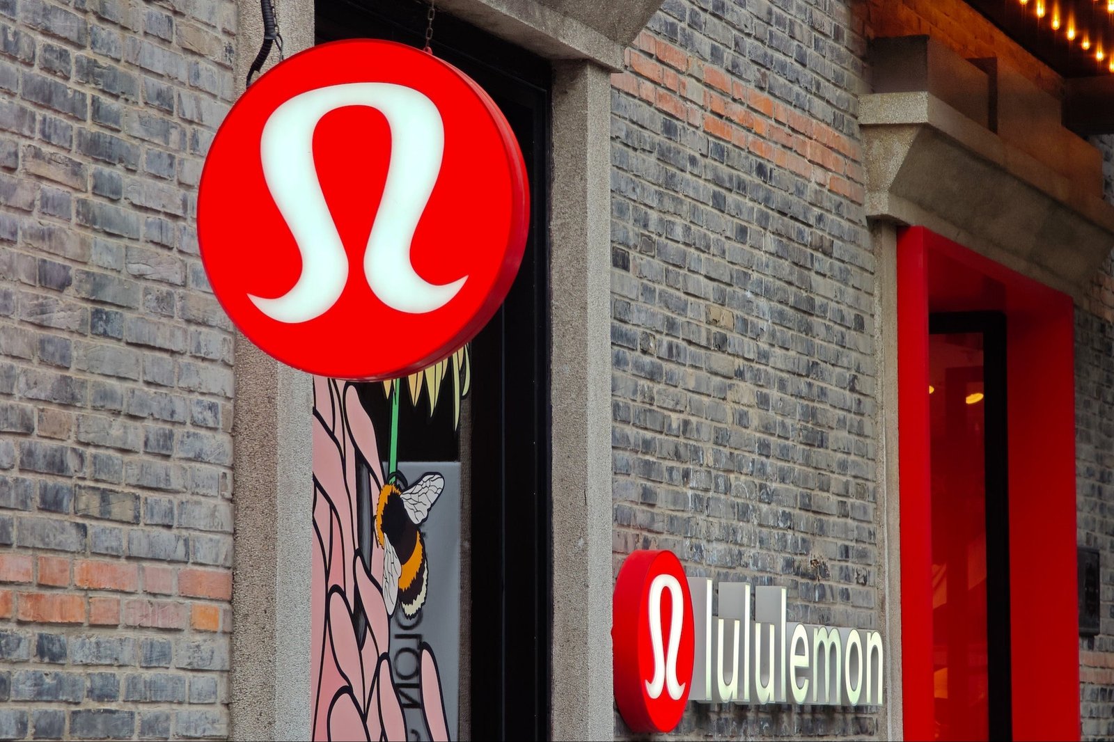 Couple Accused of Stealing $1 Million Worth of Lululemon