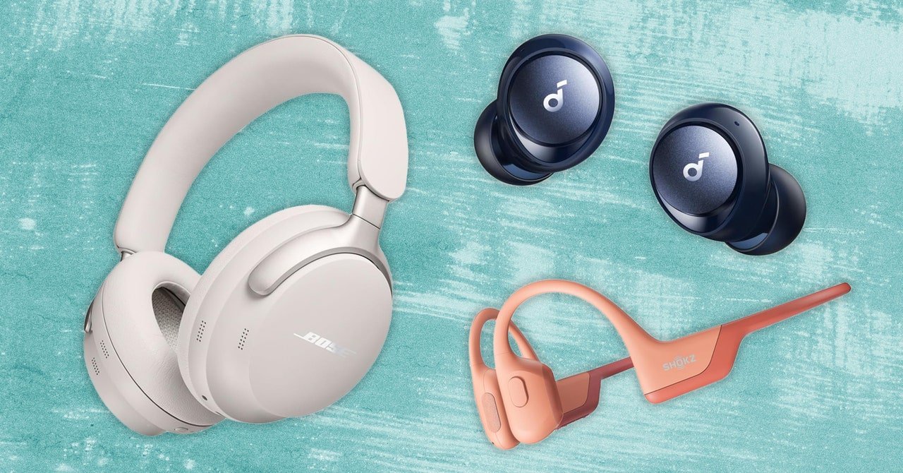 35 Best Cyber Monday Headphone Deals (2024)